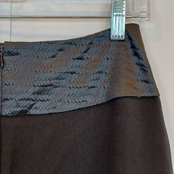 L'AGENCE WMNS Sz 6 Black Front Slit Pencil Skirt Woven Band High Waisted Modern - Picture 9 of 16